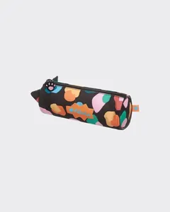 Estojo Redondo Pelucia Est Pelucia Bento Fundo Preto } - U