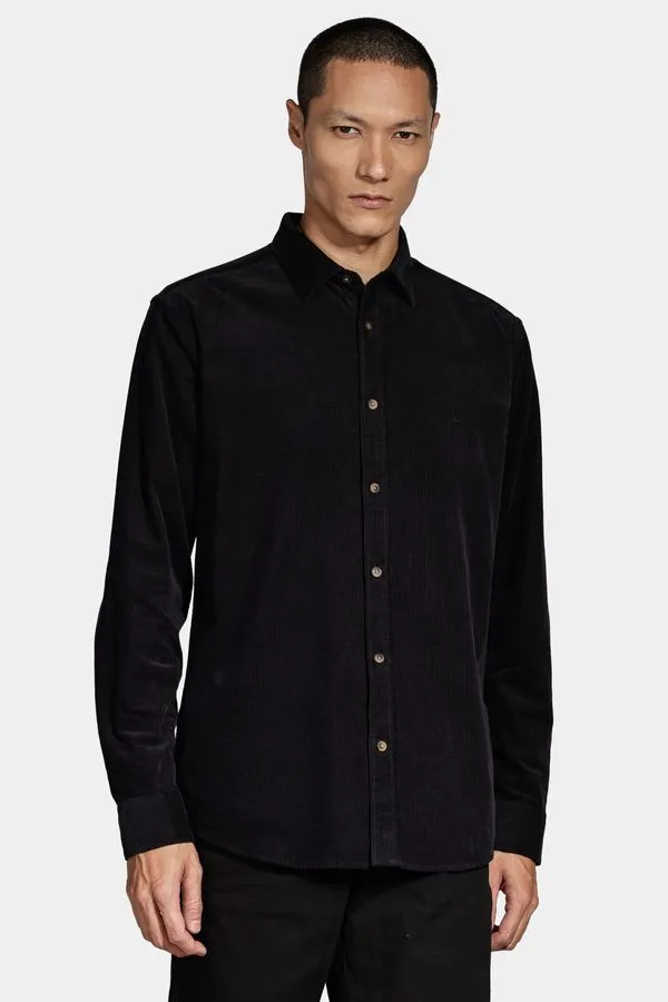Camisa Manga Longa Slim em Veludo Cotelê Preto - G