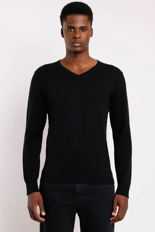 Tricot Manga Longa Gola v Preto - GG