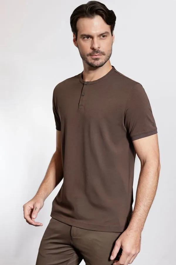 Camiseta Manga Curta Henley Pima Performing Chocolate - M