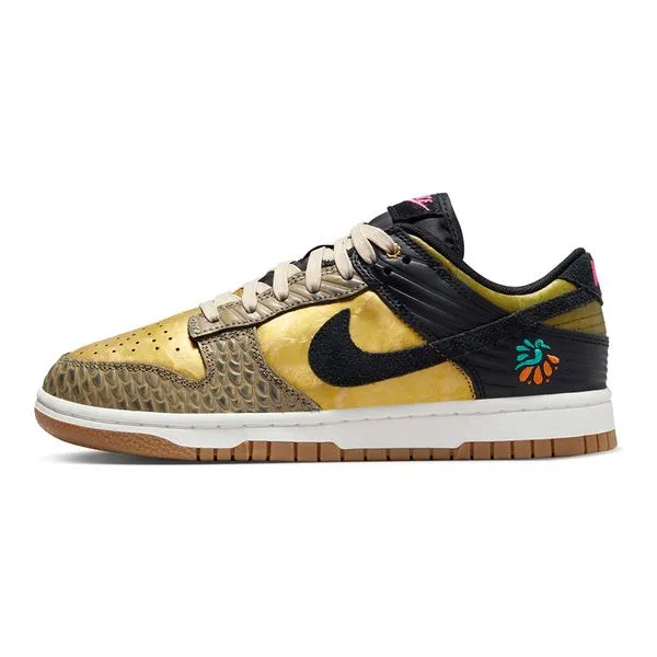 Tênis Nike Dunk Low PRM Feminino - 39