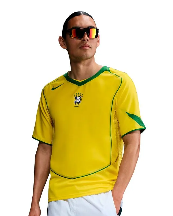 Camisa de Futebol Nike Brasil Reedição Total 90 Ronaldinho Masculina - M
