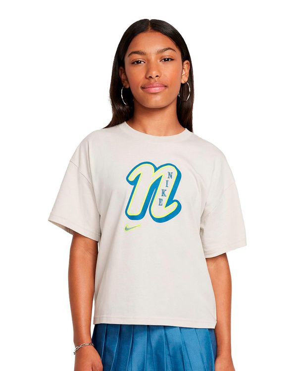 Camiseta Nike Sportswear Infantil - 8 à 10 anos