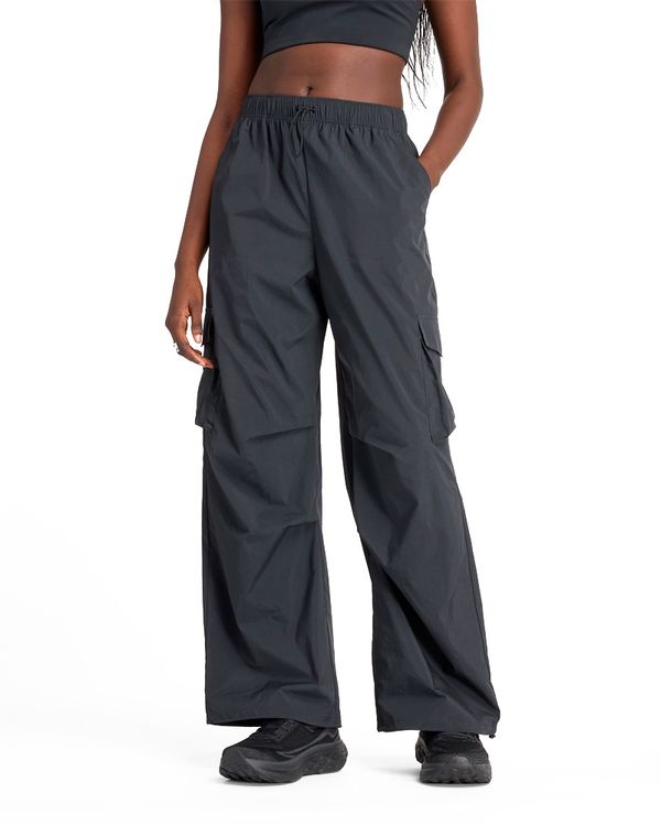 Calça New balance Nylon Cargo Feminina - G