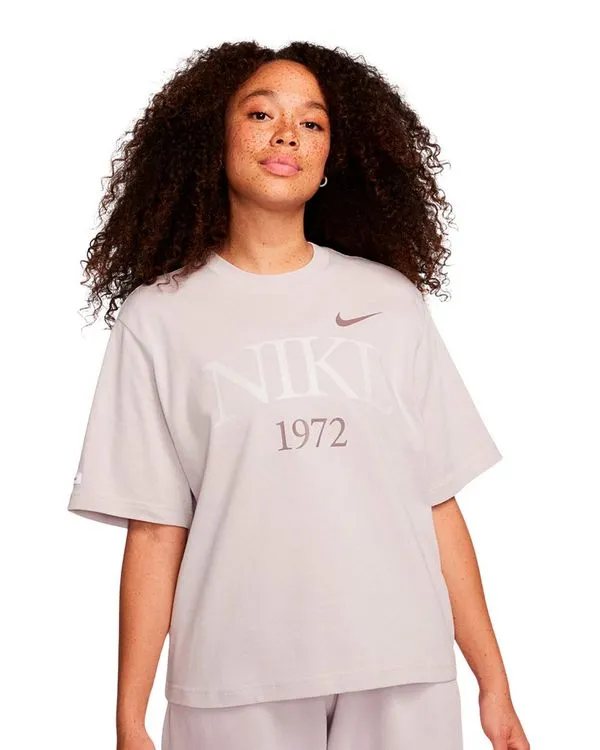 Camiseta Nike W Nsw Tee Classics Feminina - PP