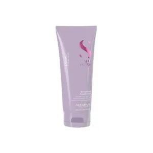 Condicionador Alfaparf Semi Di Lino Smoothing Rebel Hair 200 ml Condicionador Alfaparf Semi Di Lino Smooth Rebel Hair 200ml