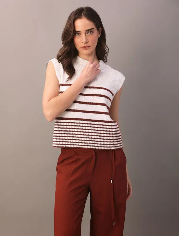 Colete Calvin Klein Feminino de Tricot Com Listras Diferentes - Off White Colete Calvin Klein Feminino de Tricot Com Listras Diferentes Off White g