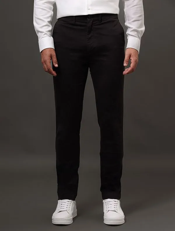 Calça Masculina Chino Slim Modern Twill Calvin Klein - Preto Calça Masculina Chino Slim Modern Twill Calvin Klein Preto 48