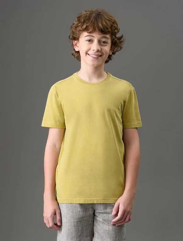 Camiseta Menino Monogram Pigmento Calvin Klein Jeans - Camiseta Menino Monogram Pigmento Calvin Klein Jeans 12