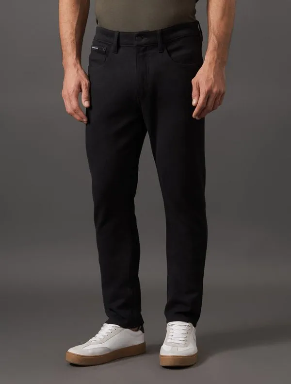 Calça Masculina Slim 5 Pockets Calvin Klein Jeans - Preto Calça Masculina Slim 5 Pockets Calvin Klein Jeans Preto 46