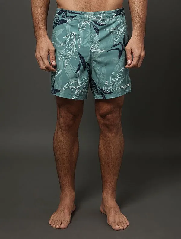 Shorts D'Água Masculino Dupla Face Hibiscus Calvin Klein Swimwear - Verde Shorts D'Água Masculino Dupla Face Hibiscus Calvin Klein Swimwear Verde p