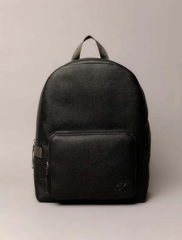 Mochila Masculina Cargo Calvin Klein Jeans - Preto Mochila Masculina Cargo Calvin Klein Jeans Preto u