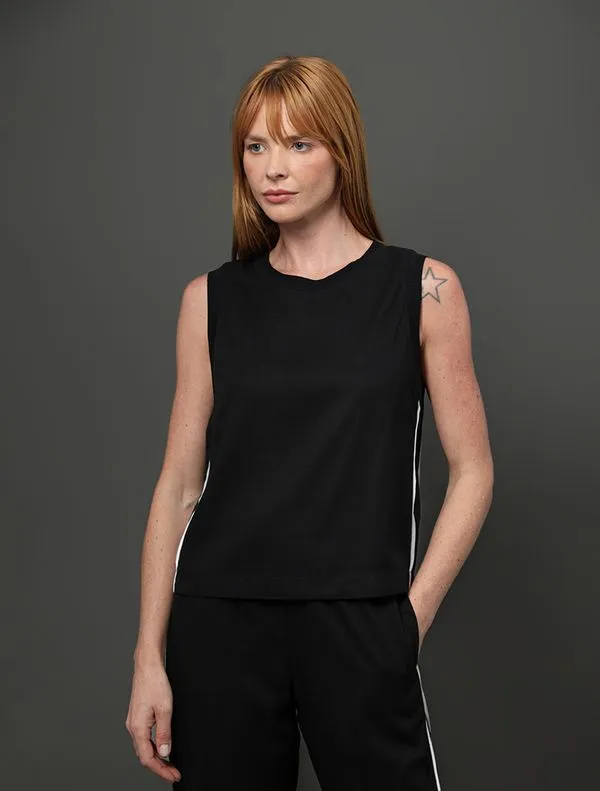 Regata Feminino Friso Contrastante Calvin Klein Jeans - Preto Regata Feminino Friso Contrastante Calvin Klein Jeans Preto 42