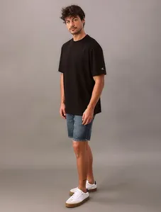 Camiseta Manga Curta Calvin Klein Jeans Masculino Oversized Calvin Klein Manga - Preto Camiseta Manga Curta Calvin Klein Jeans Masculino Oversized Calvin Klein Manga Preto m