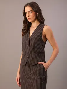 Colete Calvin Klein Feminino Risca de Giz - Marrom Colete Calvin Klein Feminino Risca de Giz Marrom 44