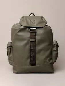 Mochila Masculina Cargo Flap Calvin Klein Jeans - Capuccino Mochila Masculina Cargo Flap Calvin Klein Jeans Capuccino u