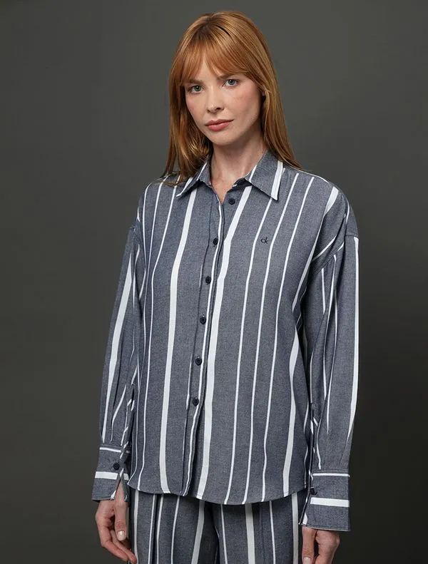 Camisa Feminina Listrada Calvin Klein - Marinho Camisa Feminina Listrada Calvin Klein Marinho 36