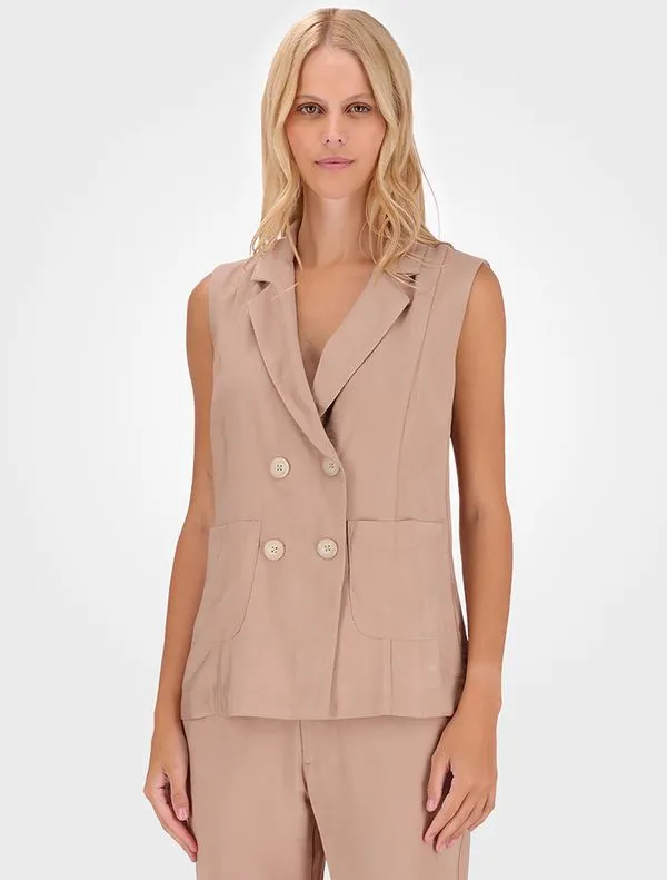 Colete Feminino 4 Botões Viscose Sarjada Calvin Klein - Caqui Claro Colete Feminino 4 Botões Viscose Sarjada Calvin Klein Caqui Claro 40