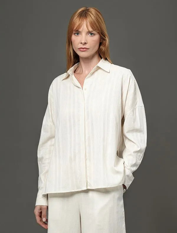 Camisa Feminina Listras Texturizadas Calvin Klein - Branco Camisa Feminina Listras Texturizadas Calvin Klein Branco 42