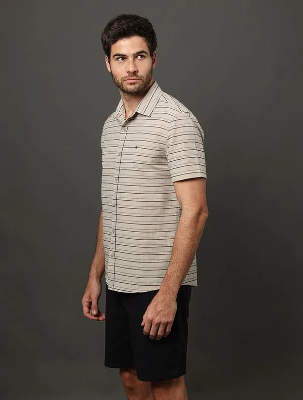 Camisa Masculina Listras Texturas Calvin Klein Jeans - Caqui Medio Camisa Masculina Listras Texturas Calvin Klein Jeans Caqui Medio Ggg