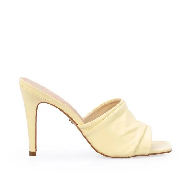 Mule Salto Alto Couro Creme Brulle 35