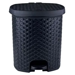 Lixeira com Pedal Ratan 15L Plasnorthon Preto