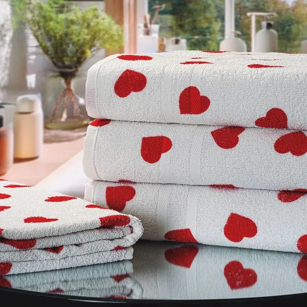 Toalha Avulso de Banho KazzaVip Felpuda 100% Algodão Florença Estampada Corações 69cmx130m Branco