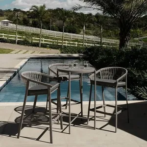 Conjunto Jardim e Varanda 1 Mesa Bistrô 3 Banquetas Refúgio CabeCasa MadeiraOriginals Champagne/Cinza Mesclado