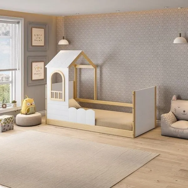 Cama Reversível Montessoriano com Telhado e Led New Garden Casatema Natural/Branco