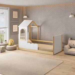 Cama Reversível Montessoriano com Telhado e Led New Garden Casatema Natural/Branco