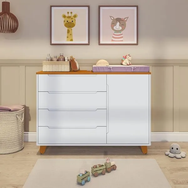 Cômoda 4 Gavetas 1 Porta com Tampo em Madeira Maciça Baby Tubbi Casatema Branco/Caramelo
