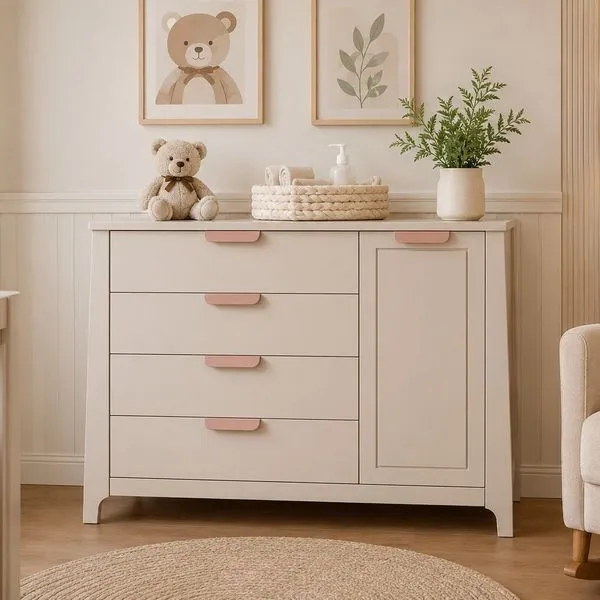 Comoda para Quarto Infantil 4 Gavetas Porta com Cabideiro Theo AREIA / ROSE