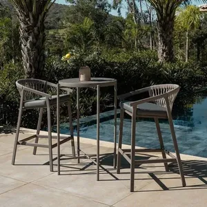 Conjunto Jardim e Varanda 1 Mesa Bistrô 2 Banquetas Refúgio CabeCasa MadeiraOriginals Champagne/Cinza Mesclado