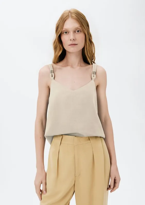 Regata Feminina Decote V - Creme XP