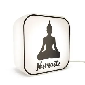 Luminária Box Namaste Tpc Bivolt com Luz Difusa e Cabo de Força com Interruptor de 1,8M Luminária Box Namaste Tpc Bivolt com Luz Difusa para Decoração e Leitura Aconchegante