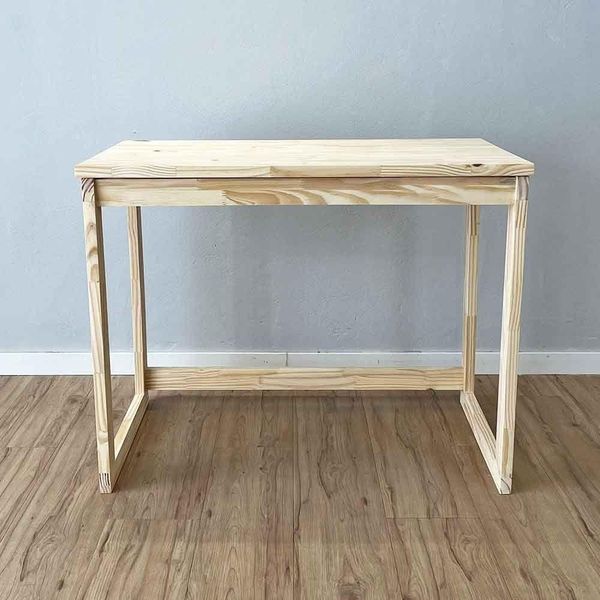 Mesa de Escritório Linea em Madeira Pinus 96cm Natural Mel Artfactory Design