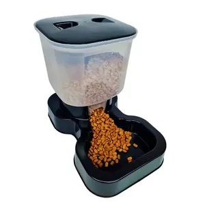 Comedouro Menplast Com Tratador Para Pet 8L (MP)