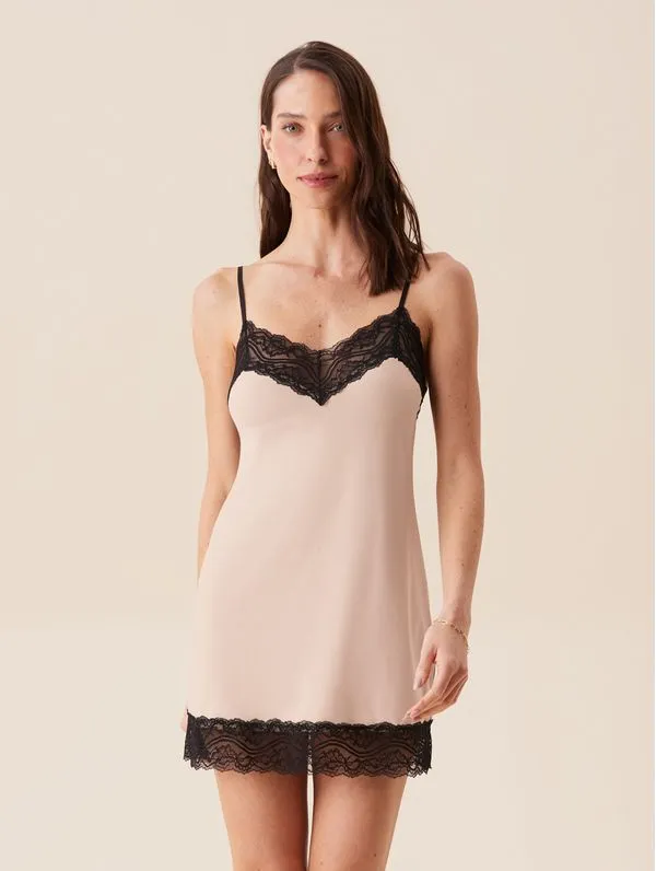 Camisola Alças Finas Em Renda E Microfibra Love Stories Bege Ballet P