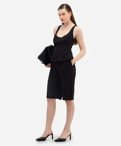 bermuda reta feminina de alfaiataria - preto 42