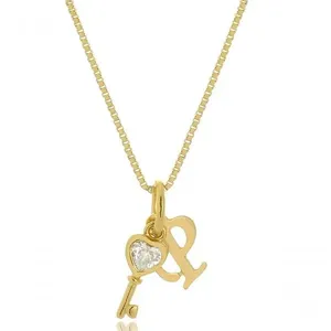 Colar Floratta Joias Personalizado Chave com Detalhes em Zircônia e Inicial Banhado em Ouro 18K Feminino Colar Floratta Joias Personalizado Chave com Detalhes em Zircônia Banhado em Ouro 18K Feminino