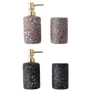 Kit Banheiro Cerâmica CK5652 para Organizar Pia com 2 Peças Decorativas Cores Sortidas Clink Kit Banheiro Cerâmica CK5652 com 2 Peças Funcionais Cores Sortidas Clink