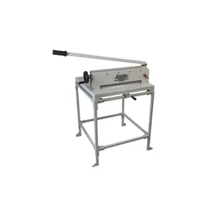 Guilhotina de Facão com Mesa Semi Industrial Standard 340 340MM 300 Fls Aço Tratado Excentrix Guilhotina de Facão Semi Industrial Standard 340 340MM 300 Fls Excentrix