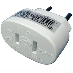 Adaptador Universal 2p Chato Para Redondo - 7028 - Key West Adaptador Univ.2pinos Chato P-red.key We 7028 .