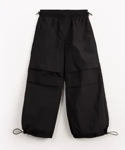 calça parachute infantil com bolsos preto 4