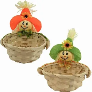 Cesta Decorativa de Espantalho para Festa Junina 13cm X 17cm Pacote com 4 Unidades Verde e Laranja Cesta Decorativa Espantalho Festa Junina 13cm X 17cm Kit com 4 Verde e Laranja