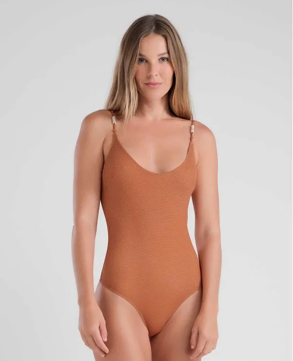 MAIÔ COM ALCAS E BOJO REMOVIVEL TEXTURA CARMEL LARANJA ACOBREADO P