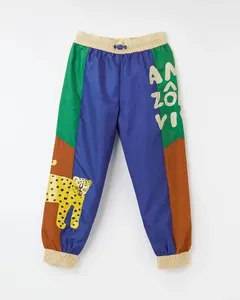 Calça Nylon Animais Amazonicos Est Animais Amazonicos Fundo_Preto - 2