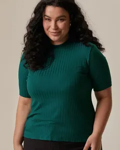 Blusa Feminina Plus Size Gola Alta Em Viscose Canelada Verde - G2