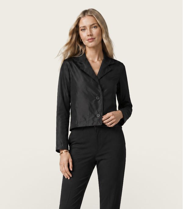 Casaco Feminino Em Tecido Tactel Aqualight Endless Preto G
