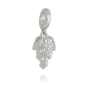Charm Cachinho De Uvas Revestido Em Ródio